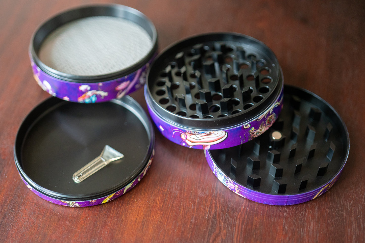 Grinders & Trays (AiW)